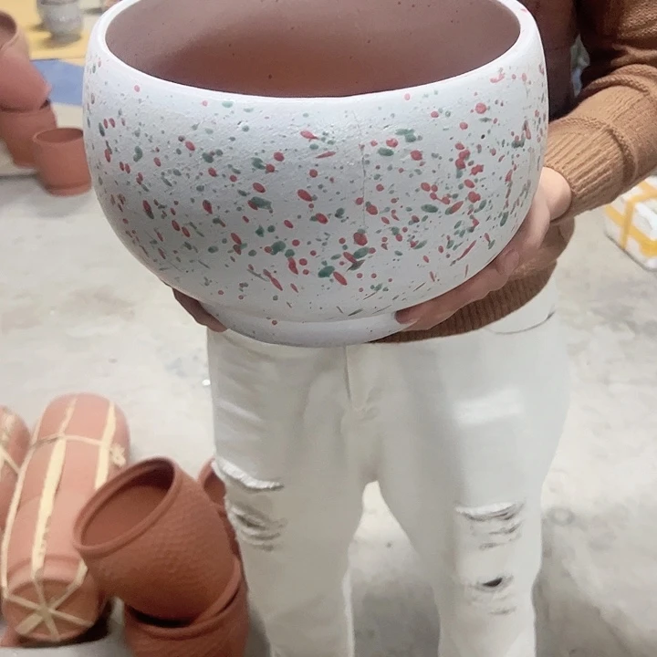 高度19厘米口26厘米