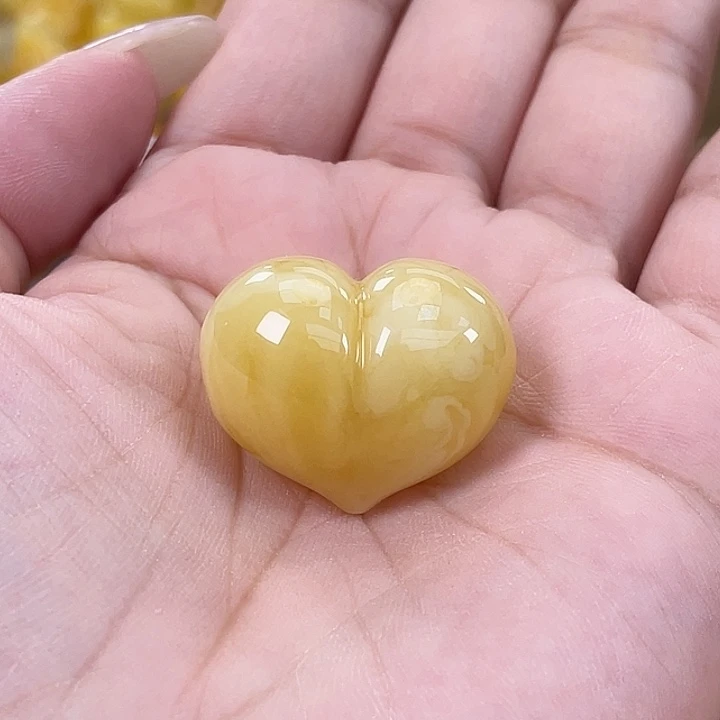 琥珀未镶嵌珠宝奇石琥珀h26