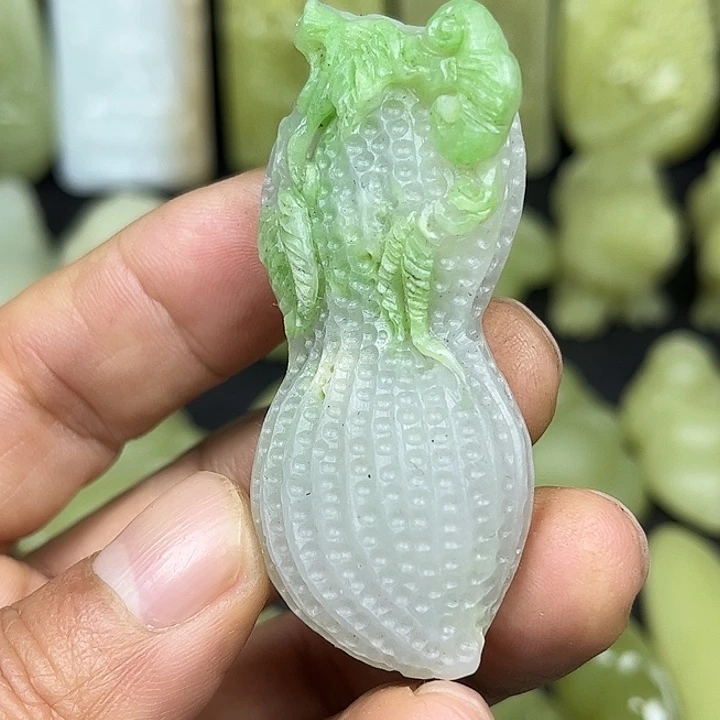 和田玉（糖玉）未镶嵌颈饰