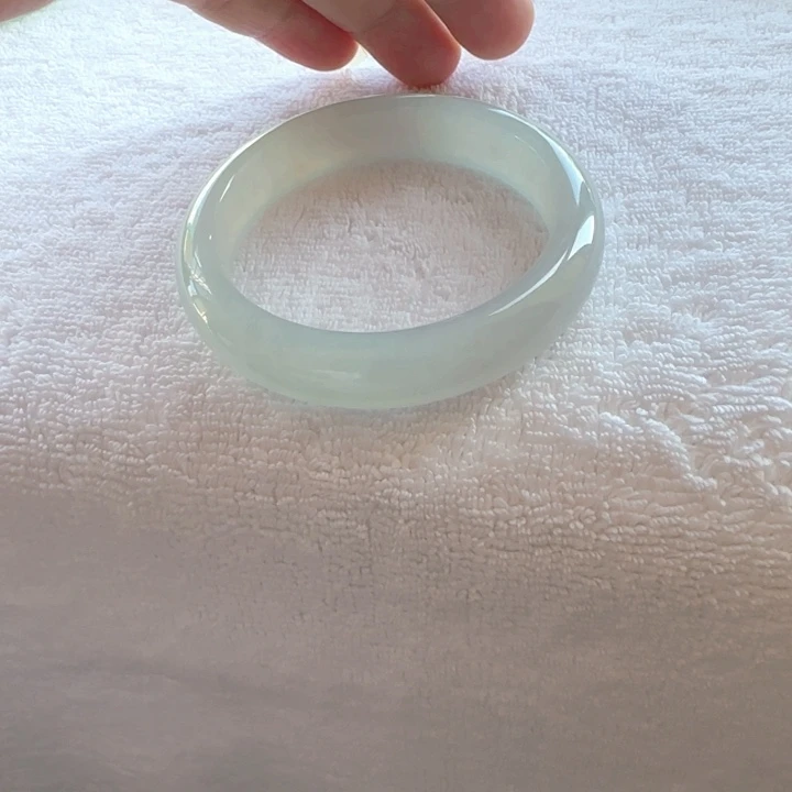 小***成翡翠未镶嵌手镯糯冰