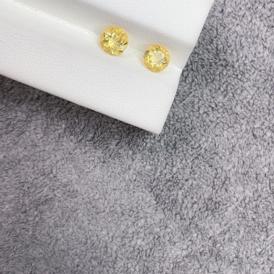 黄晶裸石未镶嵌一对