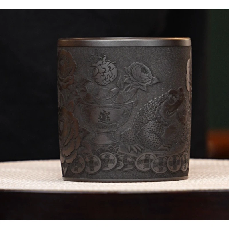 宜兴紫砂 石黄金蟾招财进宝主人杯