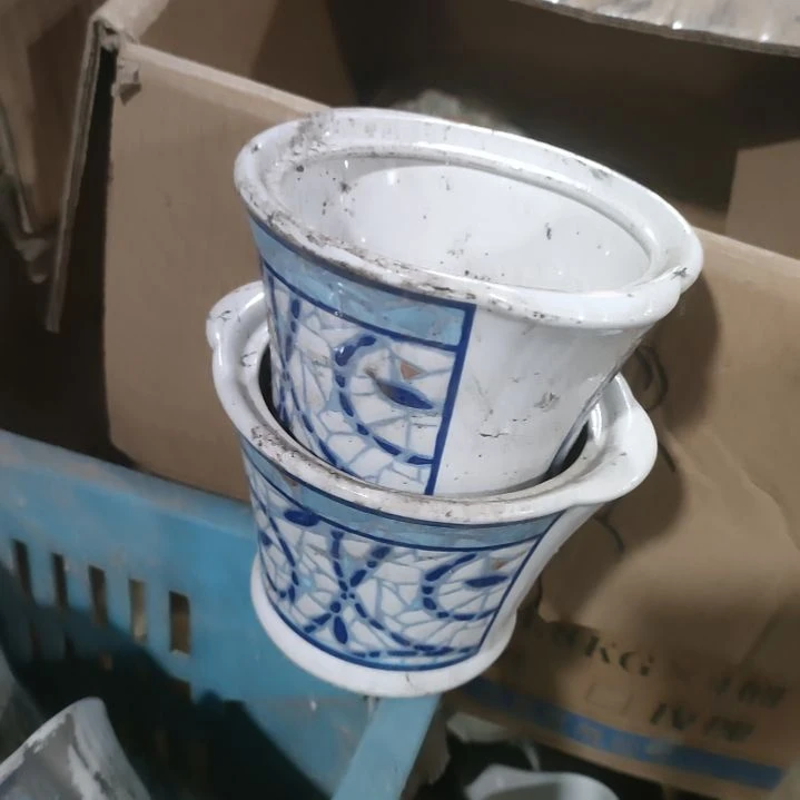 摆件陶瓷盘子碗啥都有