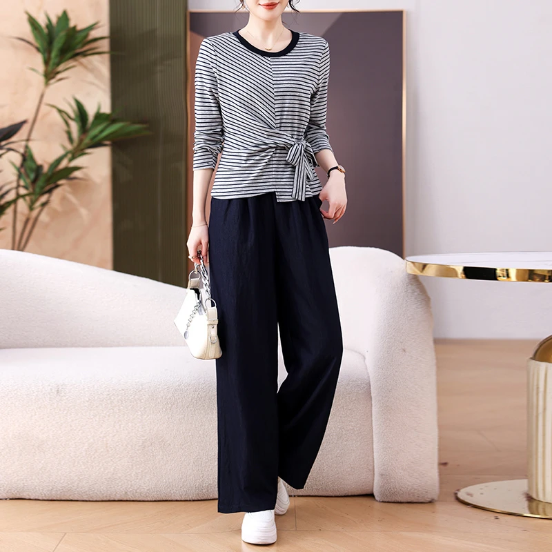妈妈秋装套装时尚条纹T恤衫2025新款中老年春秋季休闲减龄上衣女