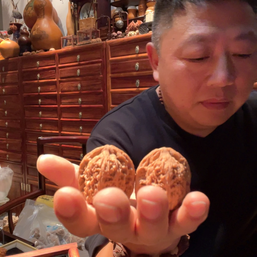 落***雨把件文玩核桃嘎嘎嘎嘎
