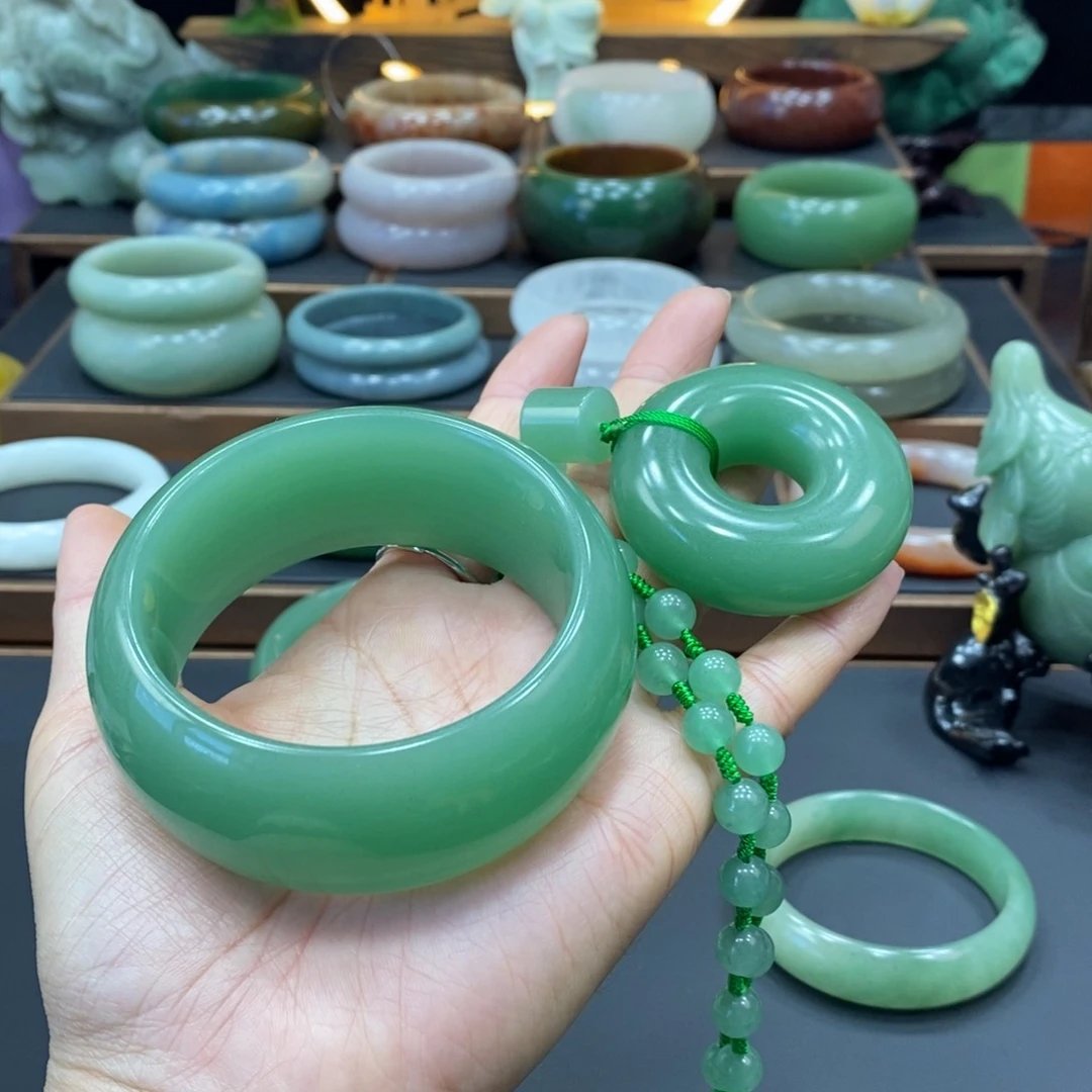 石英质玉手镯未镶嵌开**乐