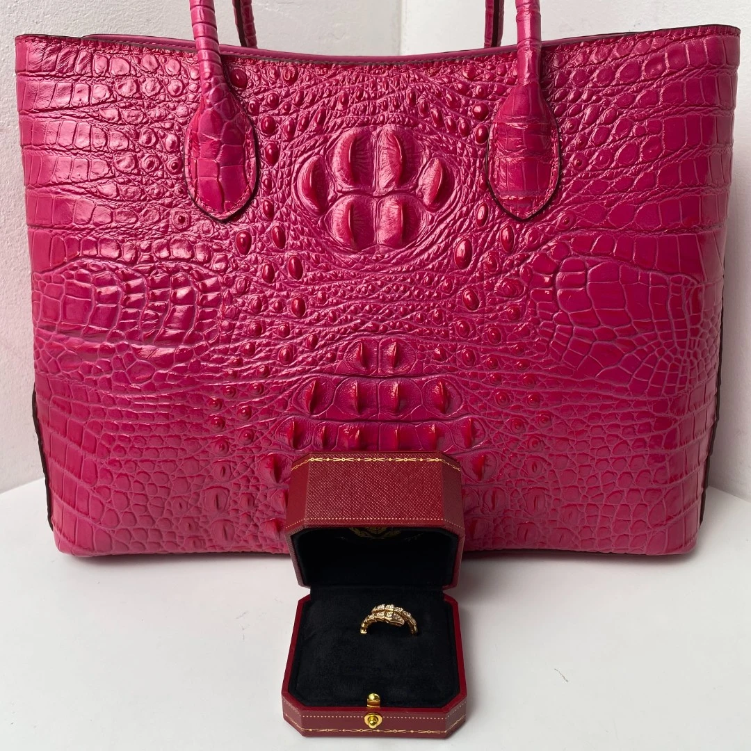 887戒指-时尚优雅设计赠礼盒