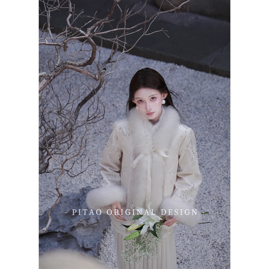 杜屁屁桃PITAO 原创【霜花雪】百搭优雅重工刺绣90白鸭绒羽绒服半裙