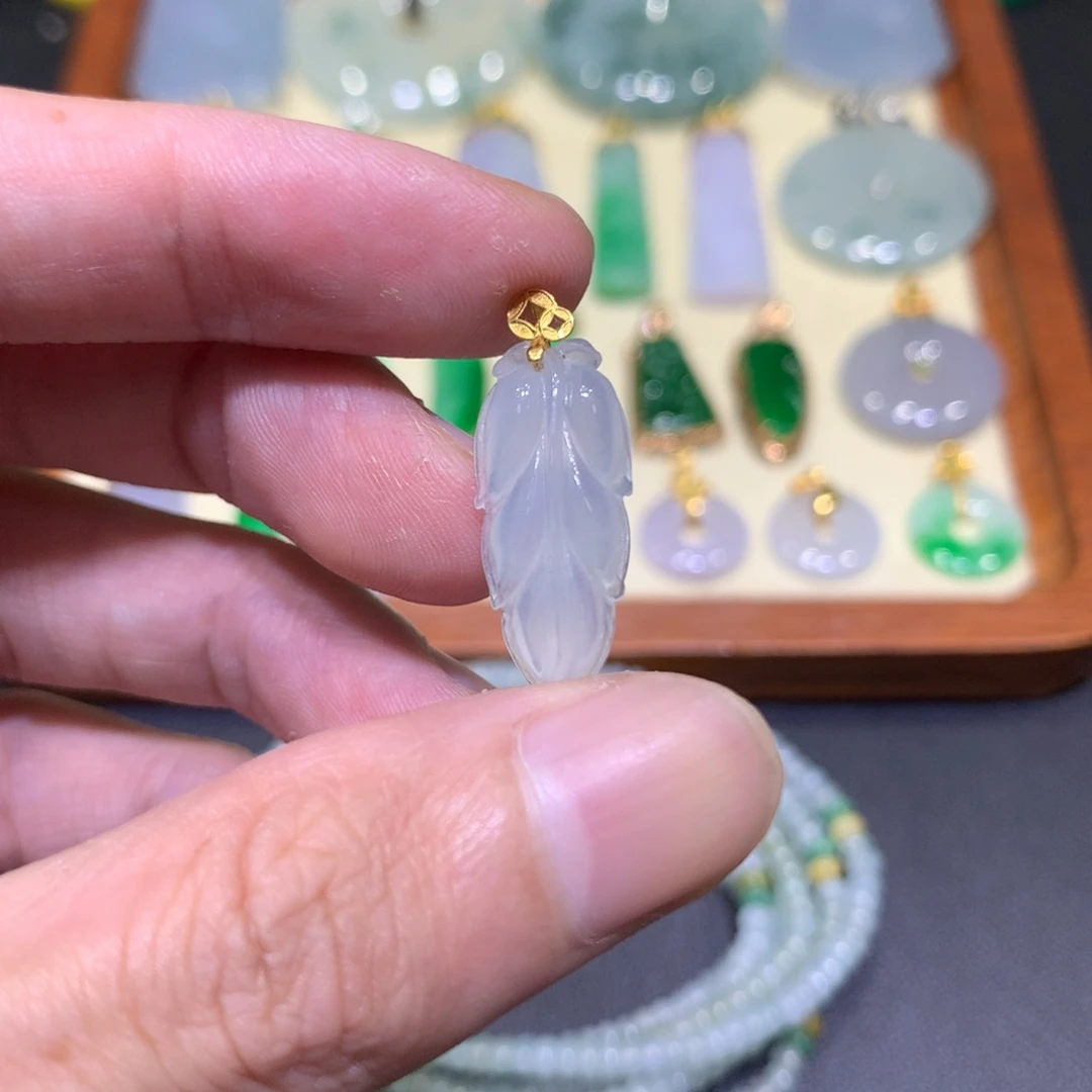 翡翠18K金镶嵌吊坠(不含链)