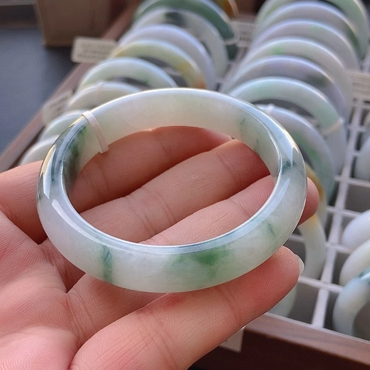 翡翠未镶嵌手镯34