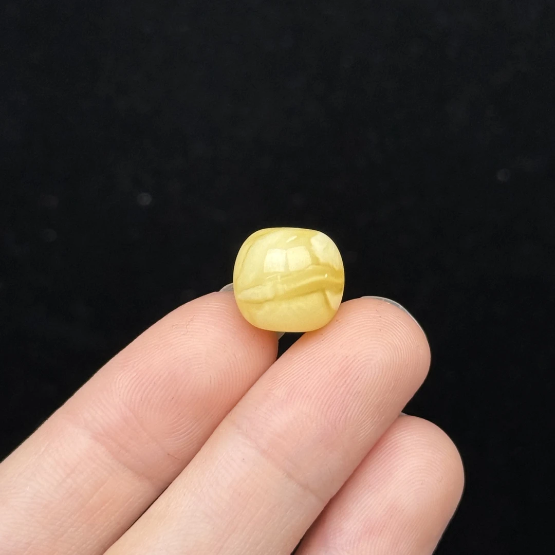 F3185天然原矿蜜蜡 满蜡鸡油黄墩子 12*11.3mm支持复检假一罚十
