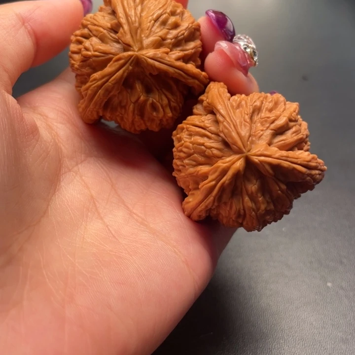 天***。吊坠文玩核桃白狮子