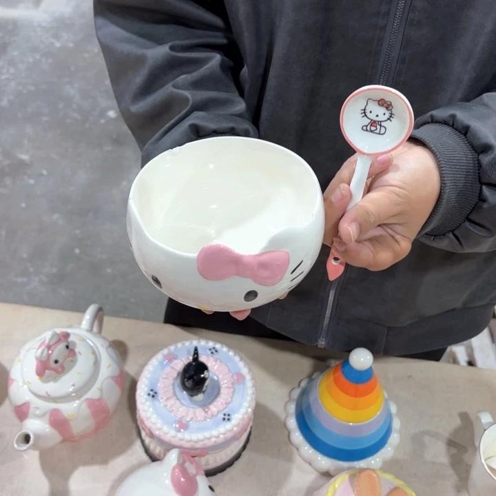 我们都是在等着看