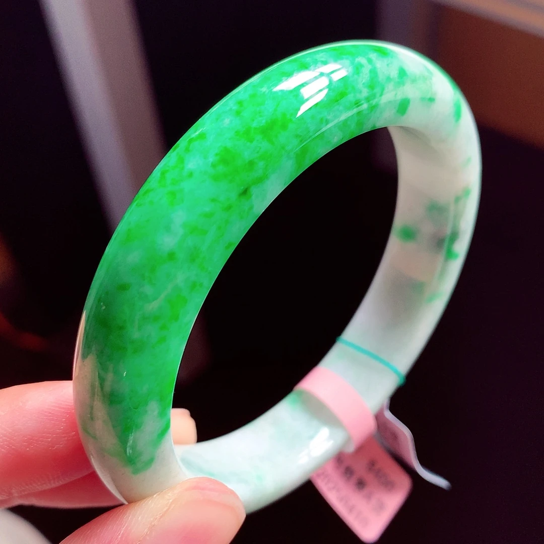 翡翠手镯未镶嵌缅甸翡翠