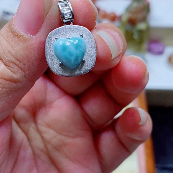 未镶嵌颈饰水晶水晶