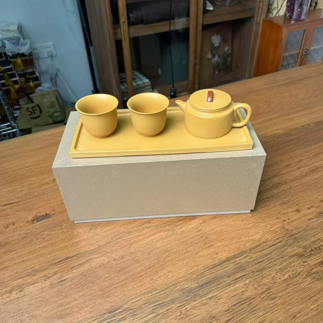 吴成志手作黄段紫砂汉瓦壶套组 6225