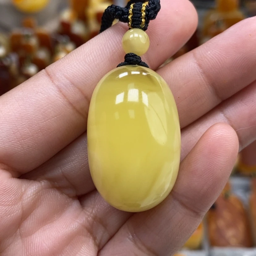 【闪购商品】琥珀颈饰未镶嵌