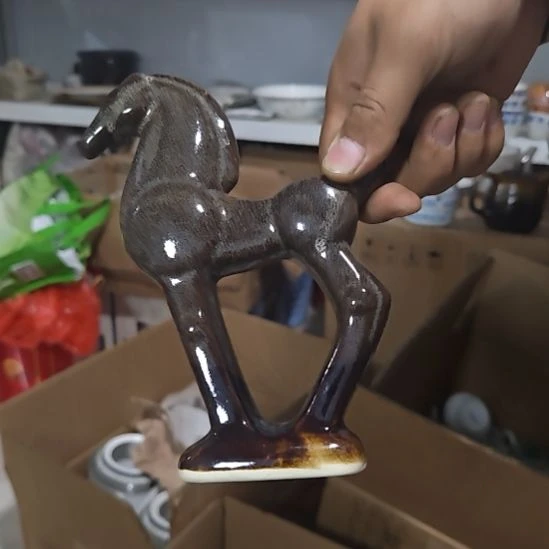 茶盏陶瓷盘子碗啥都有