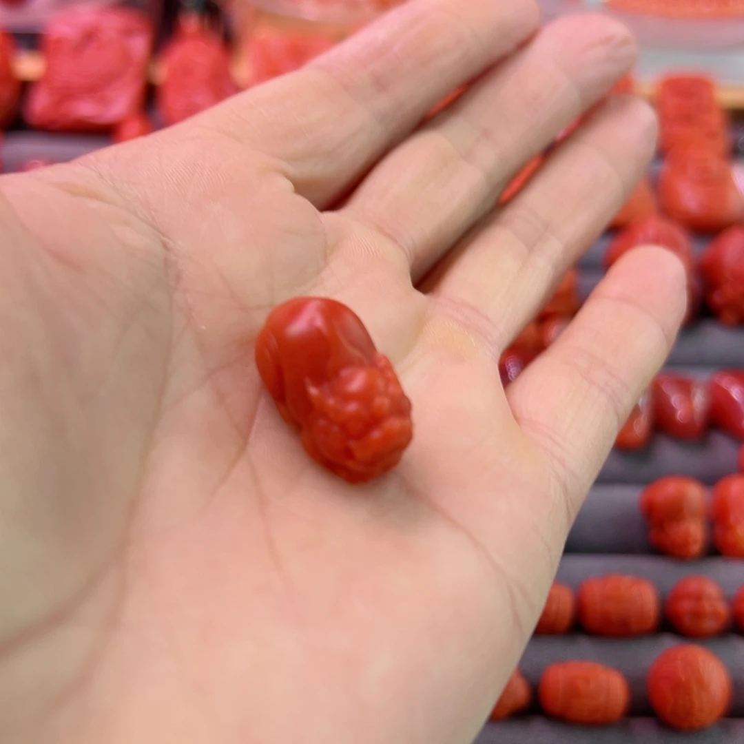 南红玛瑙吊坠未镶嵌