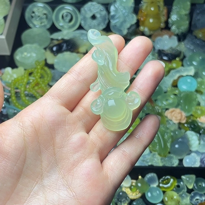 蛇纹石玉合金颈饰手工如意