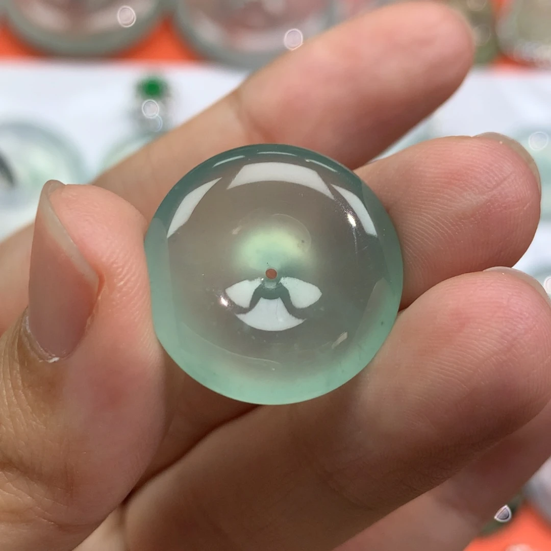 翡翠未镶嵌颈饰20