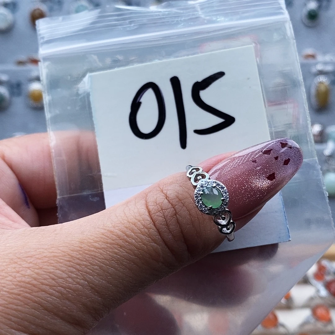 翡翠未镶嵌戒指缅甸