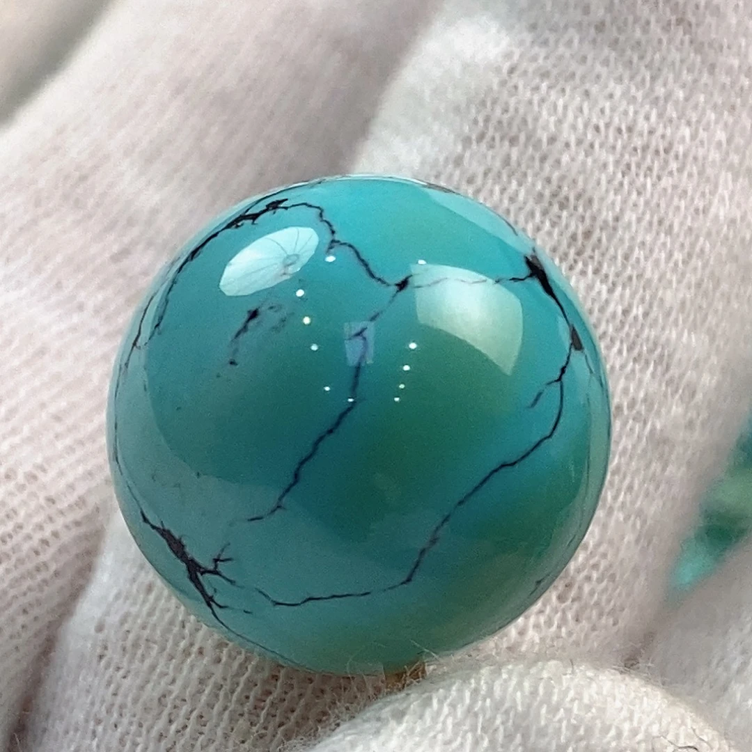 与***行绿松石未镶嵌配饰