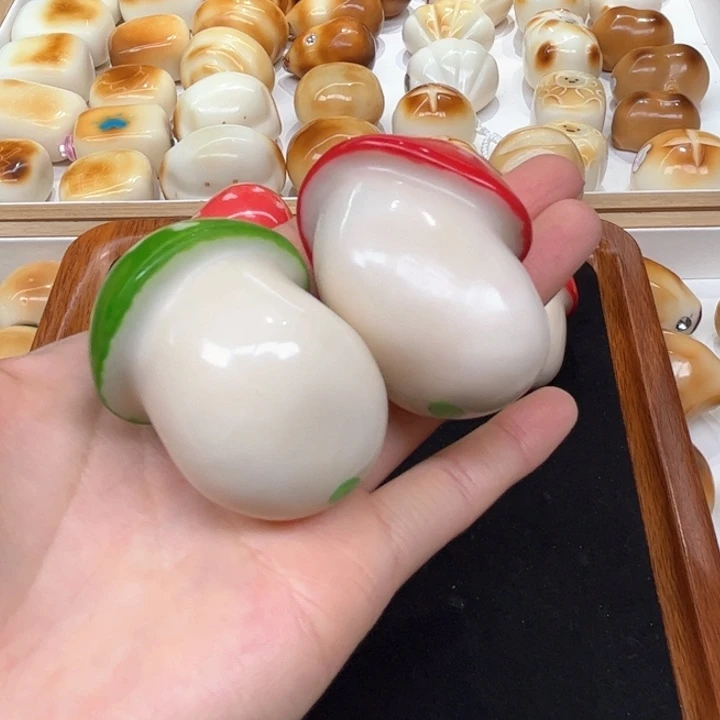 白玉菩提把件꧁****⋆3.5.60象牙果把件蘑菇