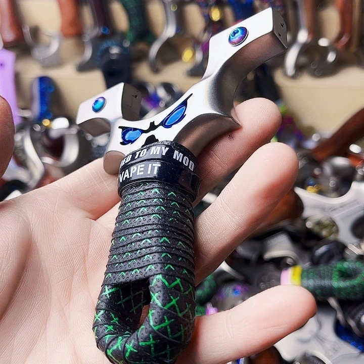 8020恶魔5代。        夹片