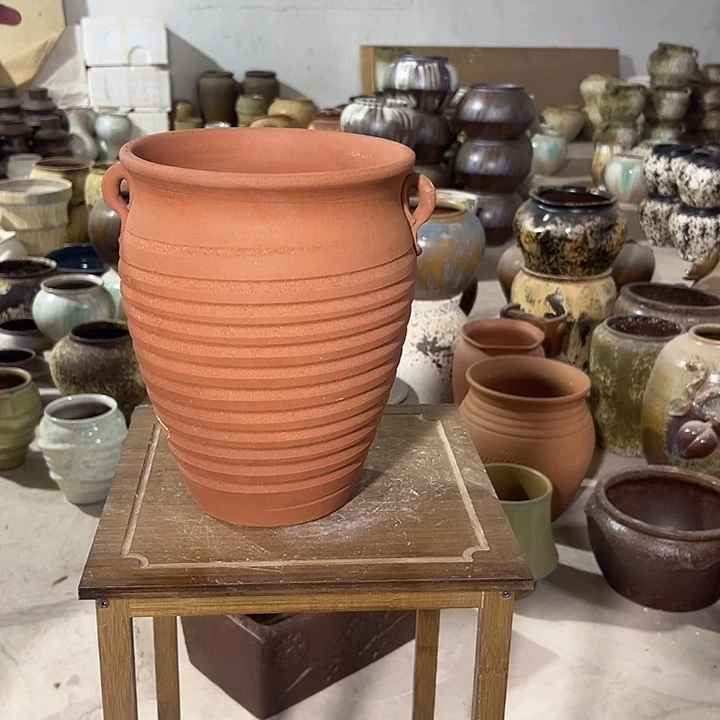 高26/19有孔花盆一个