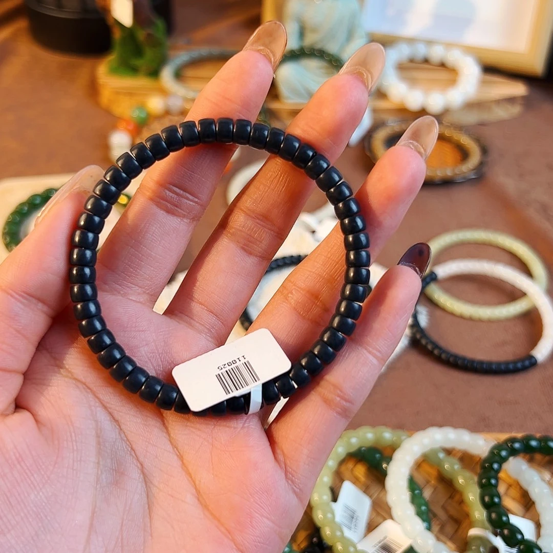 㘤***和田玉未镶嵌手串