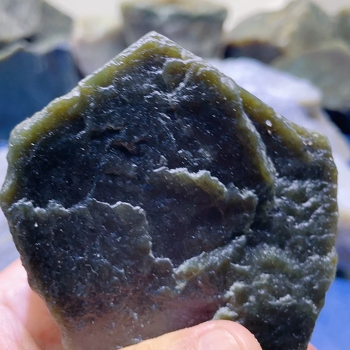 和田玉未镶嵌珠宝半成品