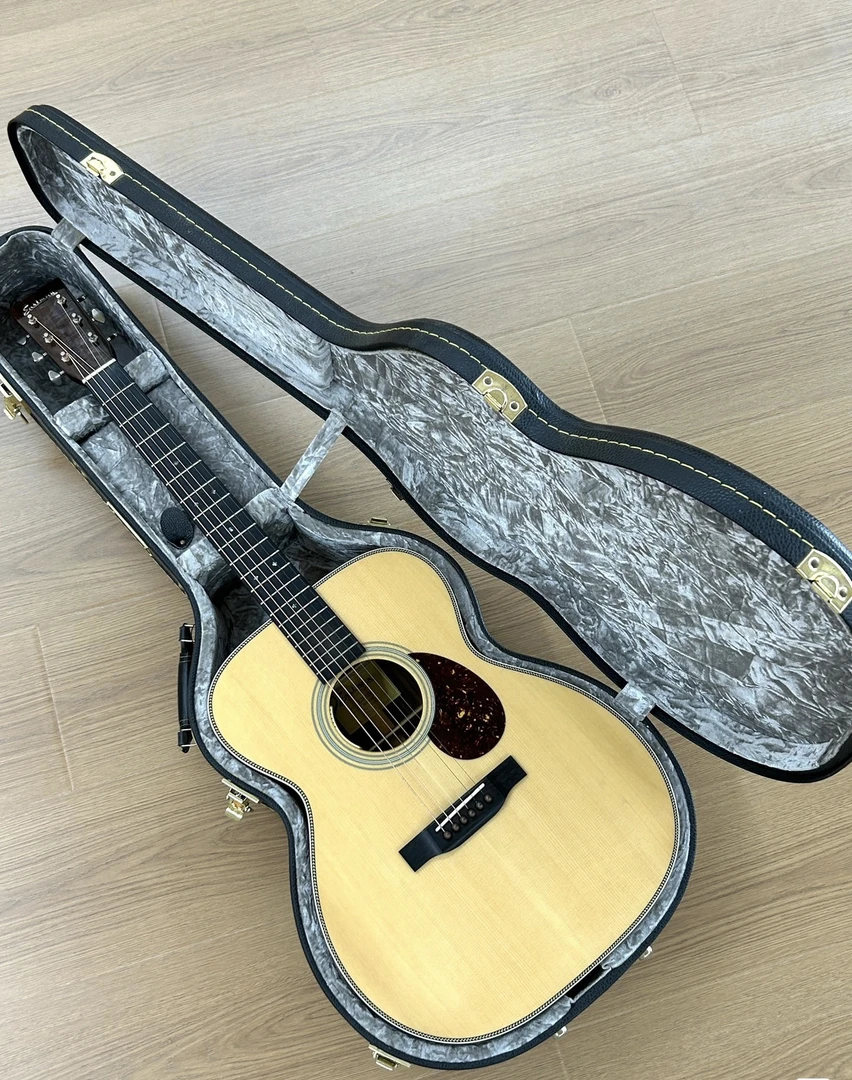 伊斯特曼e20om 加装安森拾音器基本冲新  无暗病