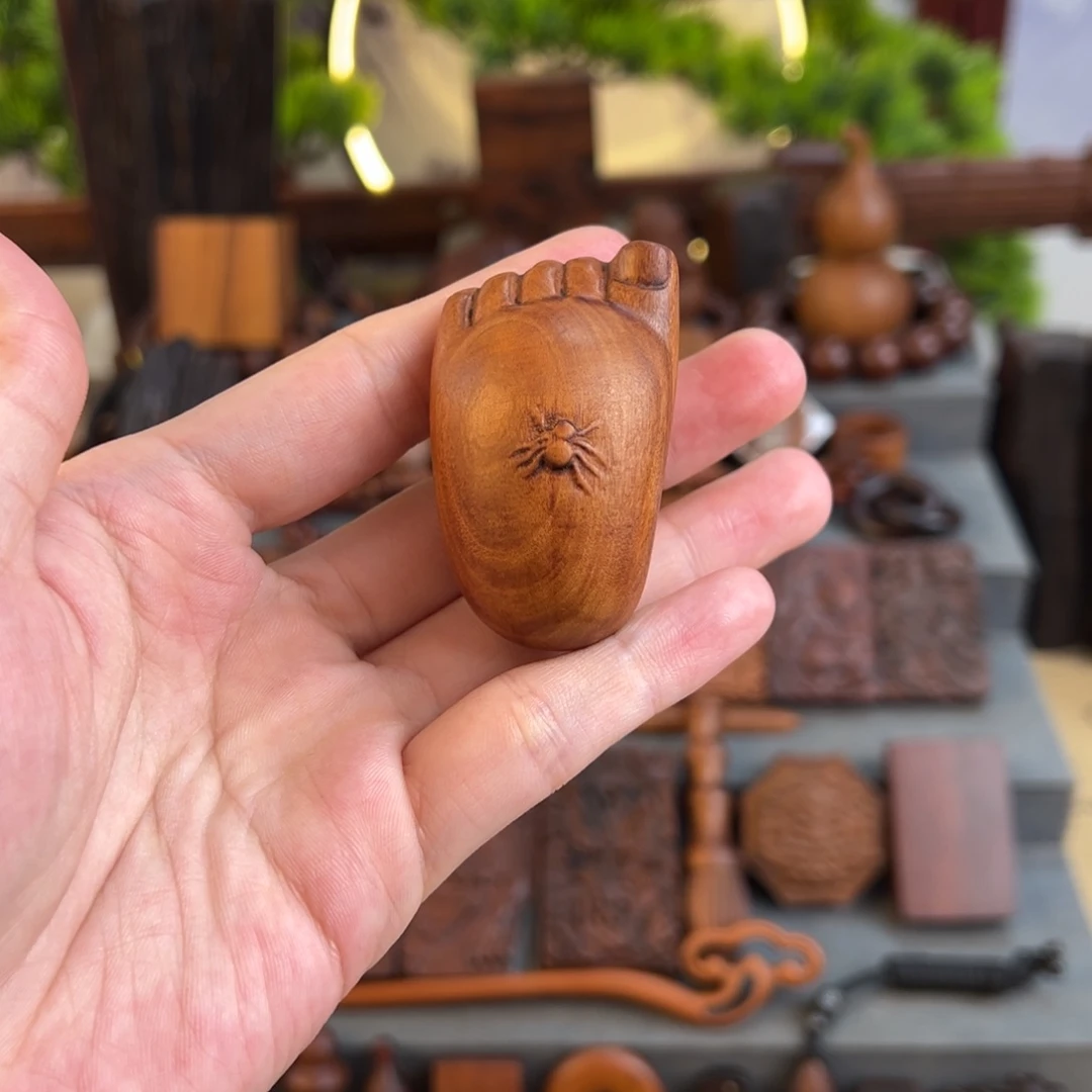 枣木雷击枣木创意手把件知足常乐