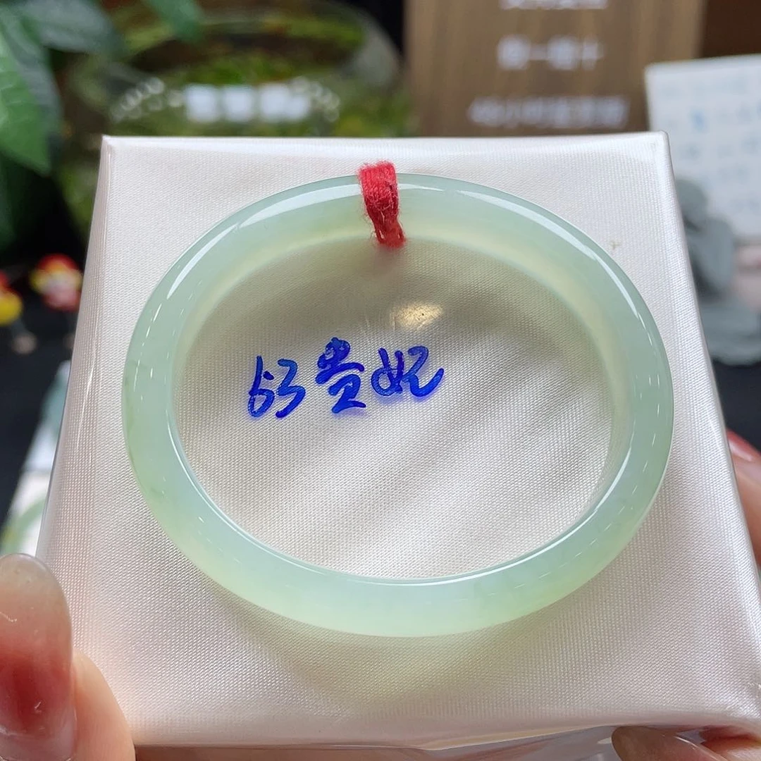 翡翠手镯未镶嵌70 号链接