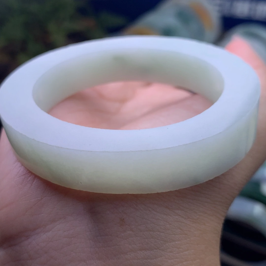 定制翡翠未镶嵌手镯不退不换贵妃