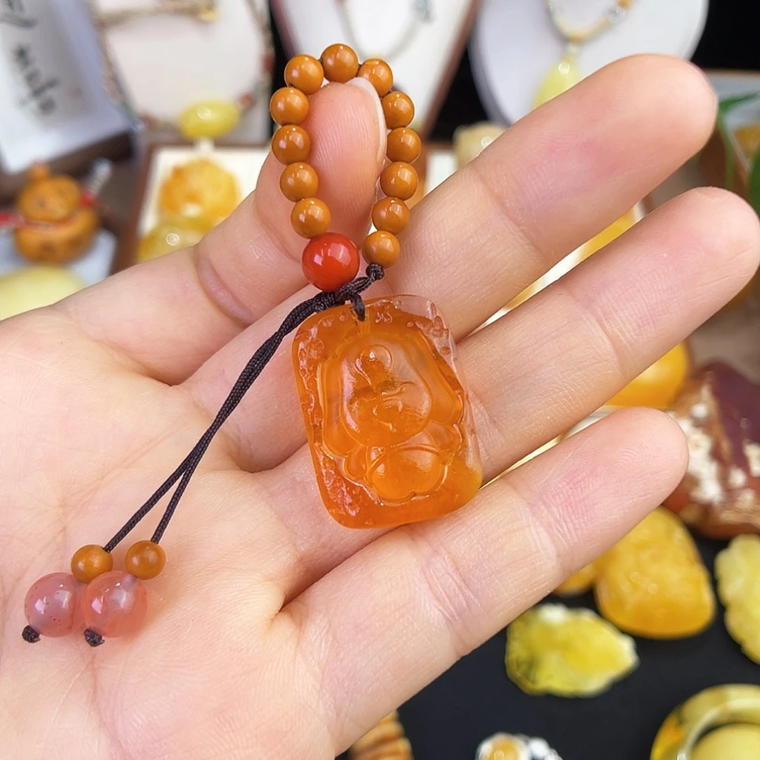 未镶嵌琥珀珠宝奇石