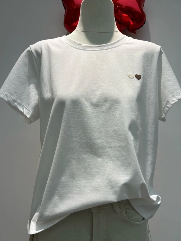 时尚百搭简约白T欧若风