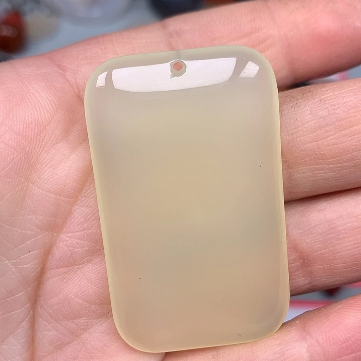 林***柳玛瑙/玉髓未镶嵌颈饰