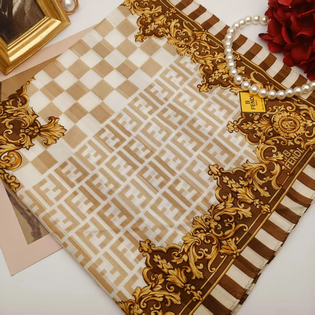 99新 FENDI/芬迪 海囤/芬迪/丝巾/xh93782