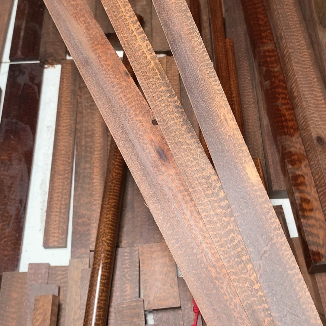 钧***司香榧木蛇纹木书签料