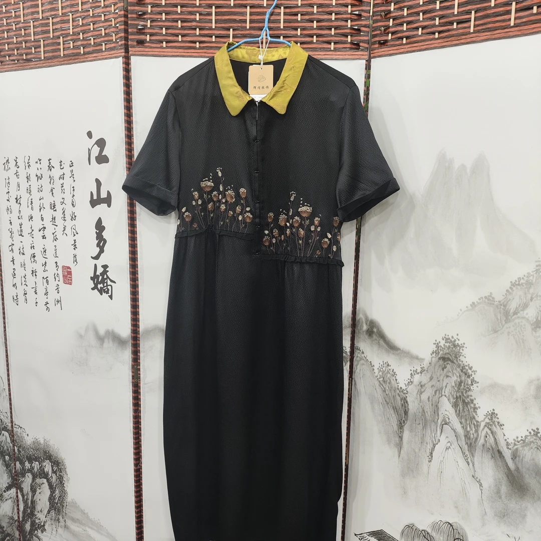 新款舒适时尚轻中式桑蚕丝绣花珍珠缎连衣裙C294