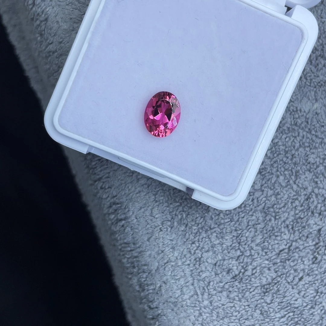 碧玺未镶嵌裸石1.443Ct