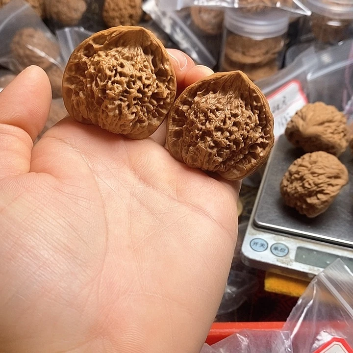 桃核把件官帽小飞蛇