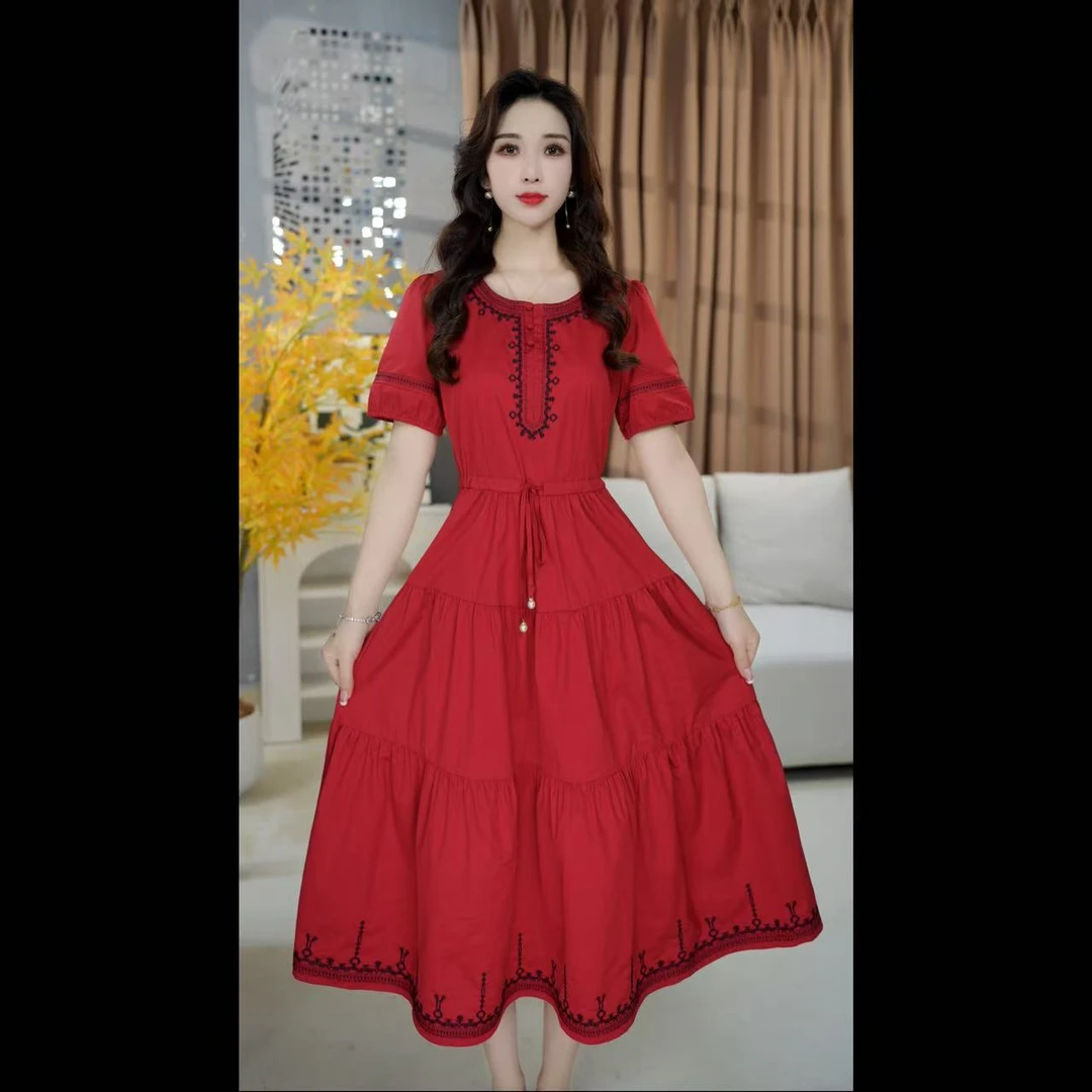 高级感刺绣连衣裙女2025年夏季新款收腰显瘦气质大摆裙子 25A60