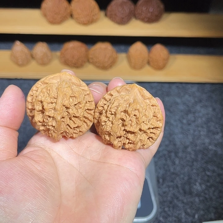 吊坠文玩核桃昌平龙脊