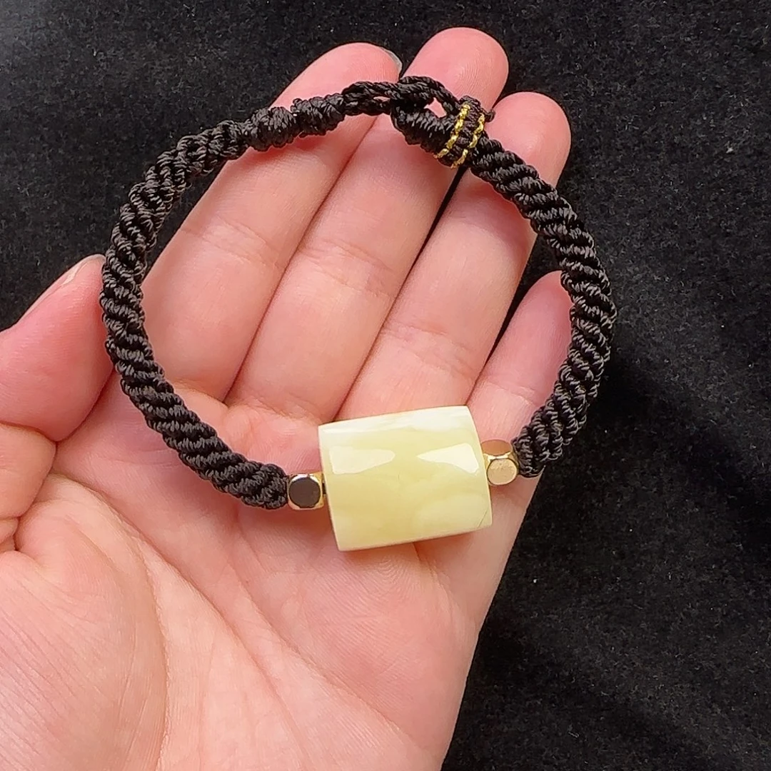 蜜蜡未镶嵌珠宝奇石