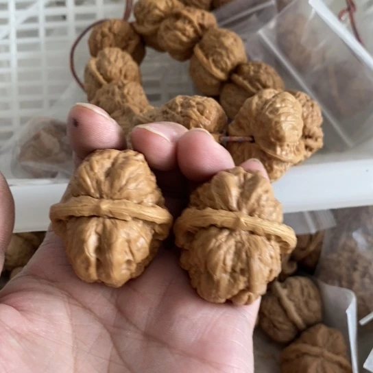 随***缘文玩核桃把件哈哈哈