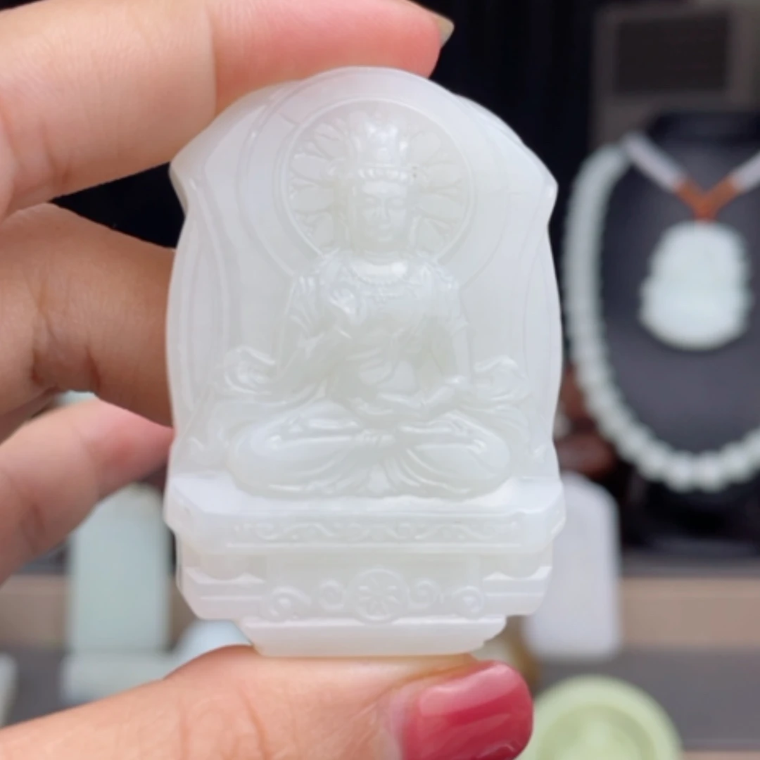 【闪购商品】颈饰未镶嵌和田玉