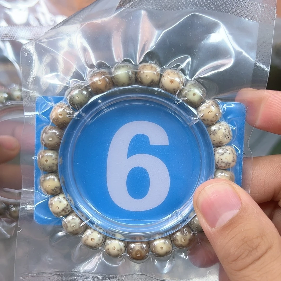 星月菩提吊坠10单圈。  6